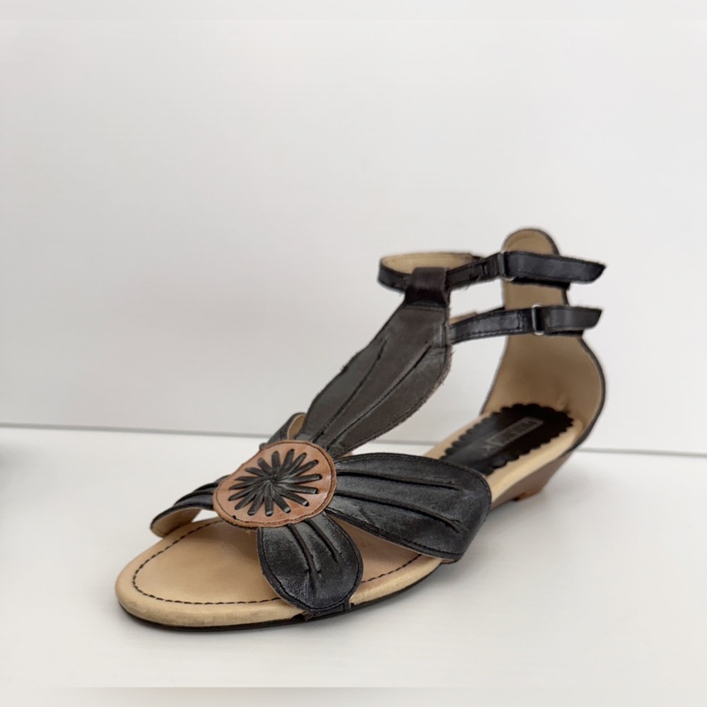 Pikolinos Papiro Leather Wedge Floral Sandals - 41